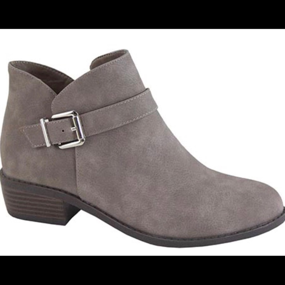Taupe bootie